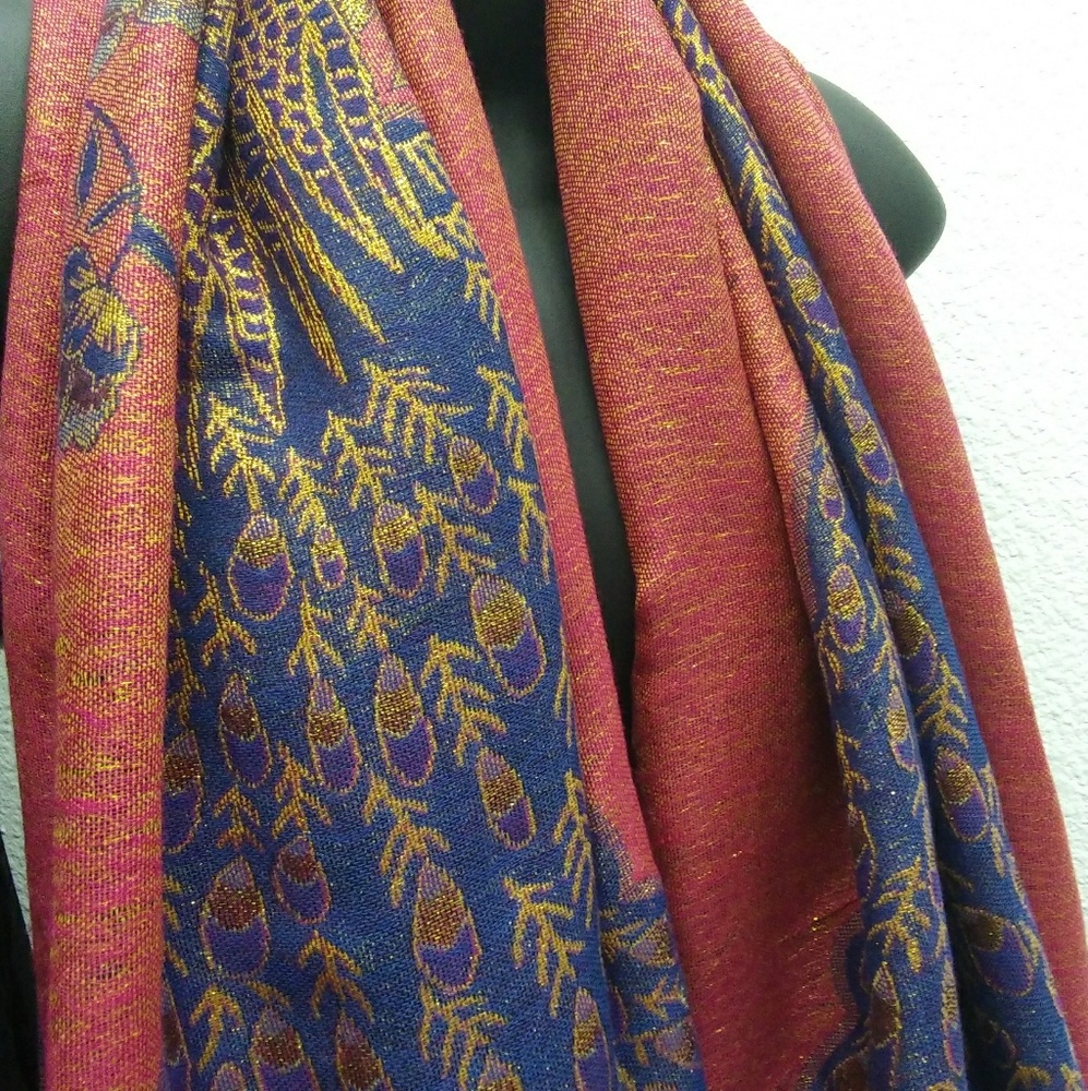 Long glittery Scarf